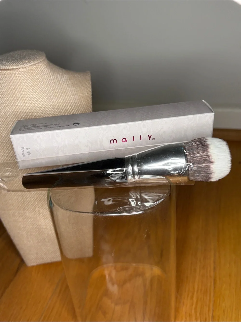 Mally Beauty Black Handle Foundation Brush with White-Tip Bristles